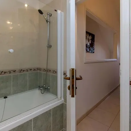 Tenerife Royal Gardens 19 - One Bed Front Line With Amazing Sea Views Lägenhet Playa de las Americas (Tenerife)