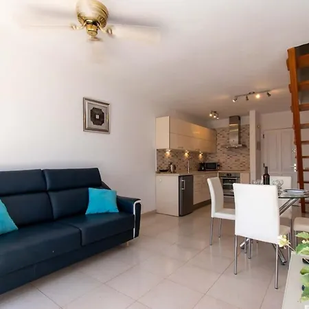 Tenerife Royal Gardens 19 - One Bed Front Line With Amazing Sea Views Lägenhet *